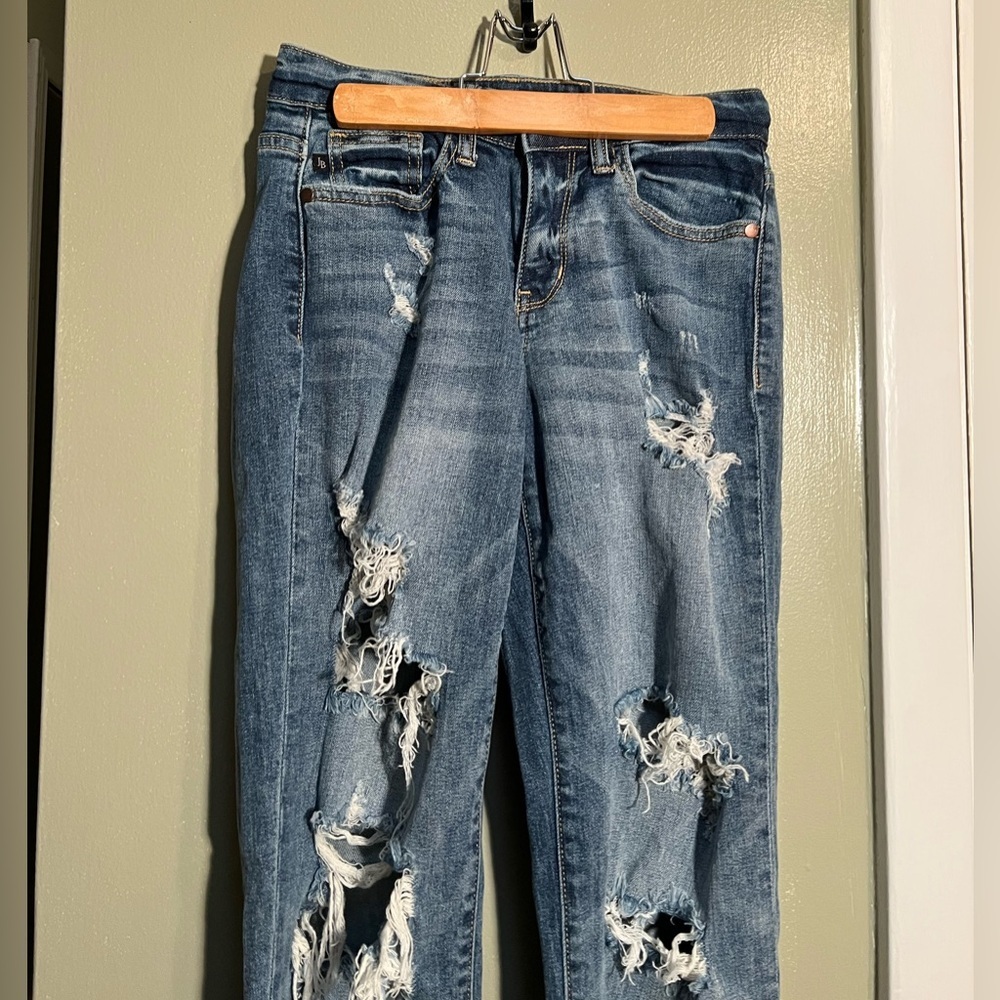 Judy Blue Women's Size 0/24 Boyfriend Fit Jeans Distressed Medium Wash JB8286MD - Picture 3 of 11